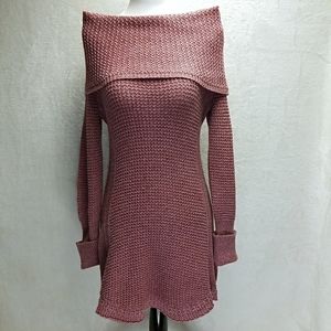 Angel of the North pink tunic sweater